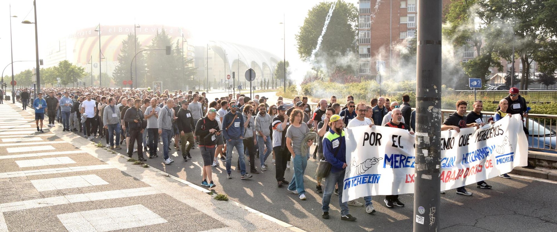 Michelinen azken eskaintza: 1.500 euroko ordainsaria ala greba