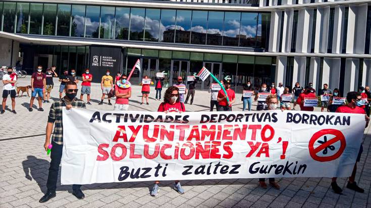 Kirol jardueretako langileak: "Urtaran jauna, gatazka hau ez da ekonomikoa"
