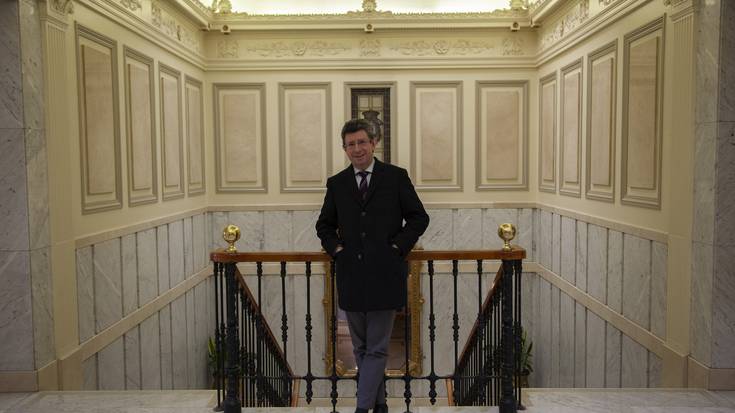 "Antzokia partekatuta kudeatu ahal izateko formula bila ari gara"