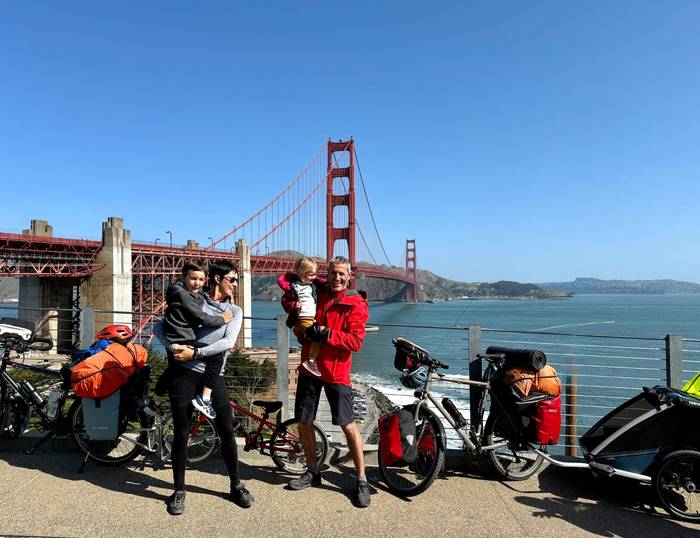 "Bizikletaz joanda bertako kultura usaintzen da benetan"