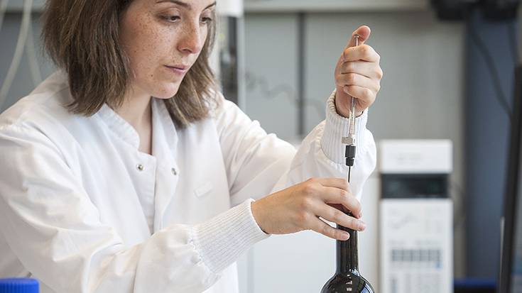 Ardoan iruzurra atzemateko modua garatu dute