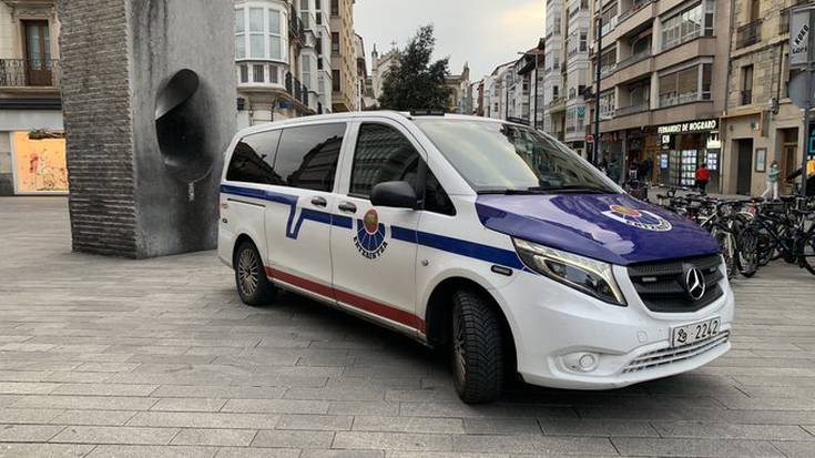 Lau adingabe atxilotu dituzte Gasteizen, indarkeriazko hainbat lapurreta egotzita