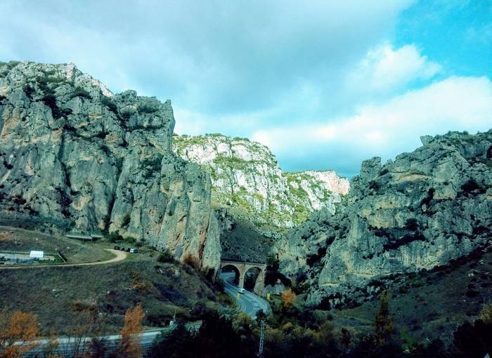 Gasteiz eta Burgos arteko AHTaren obren lizitazioa zabaldu dute
