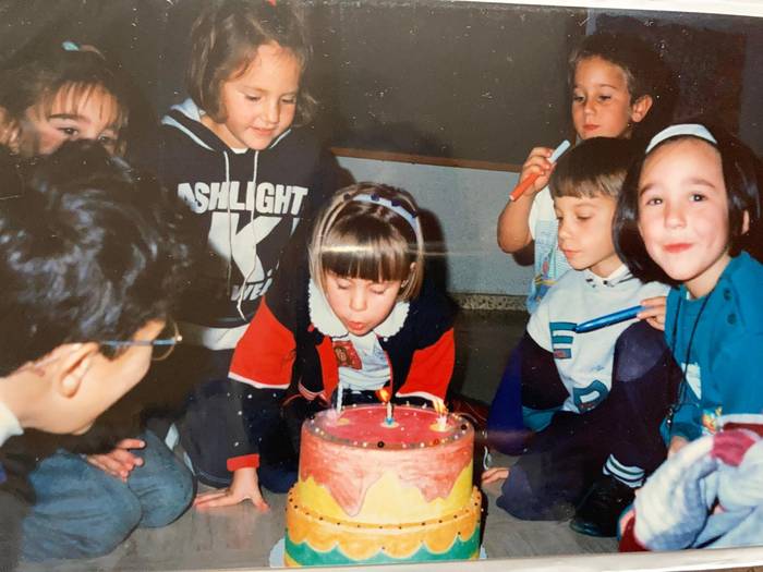 Umandi ikastolari buruzko argazki erakusketa