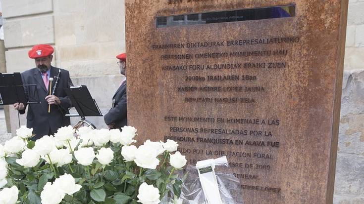 Iraganean emandako sari faxistak kentzeko lanak hasi ditu aldundiak