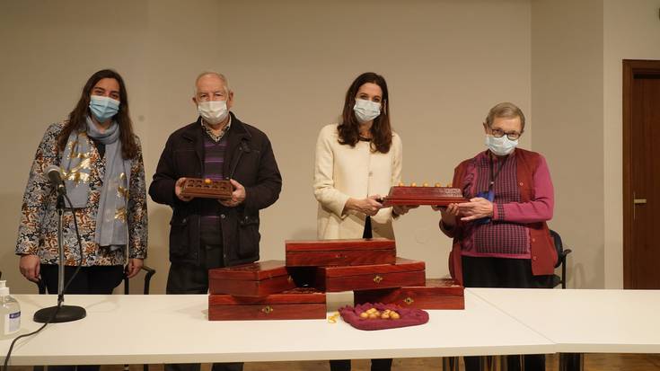 San Antonek hamar sari banatu ditu, San Prudentzio egoitzan