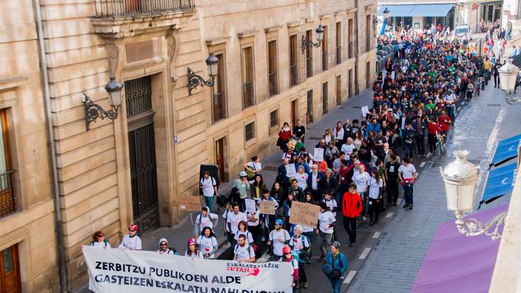 Mobilizazioekin jarraituko du Gasteizko Eskalatzaileak Sutan plataformak