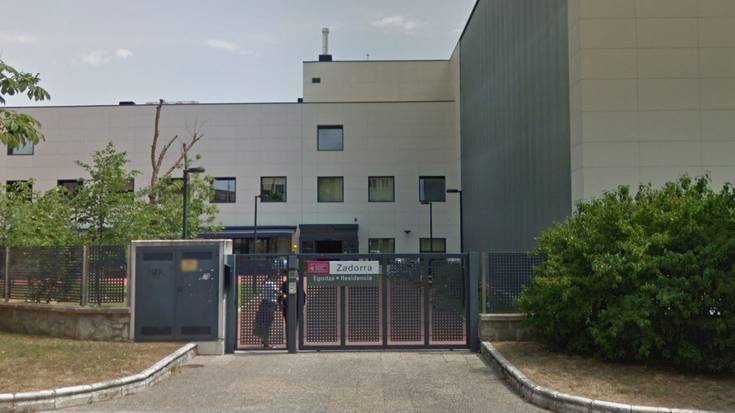 Positibo bat atzeman dute Zadorra egoitzako erabiltzaileen artean