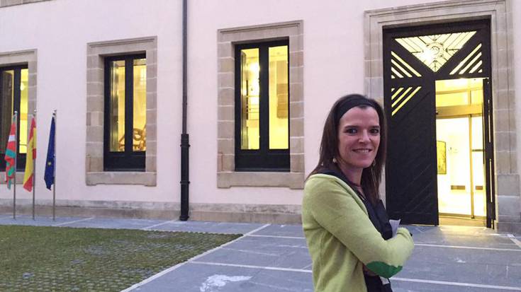 Gaixo kronikoentzako errehabilitazio iraunkorra eskatuko dute Ainhoa Valleren omenaldian