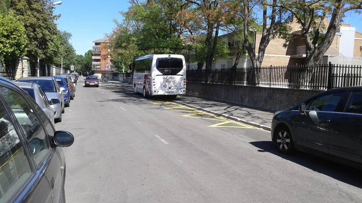 Errekabarriko ikasleen autobusek leku gehiago izango dute eskola aurrean