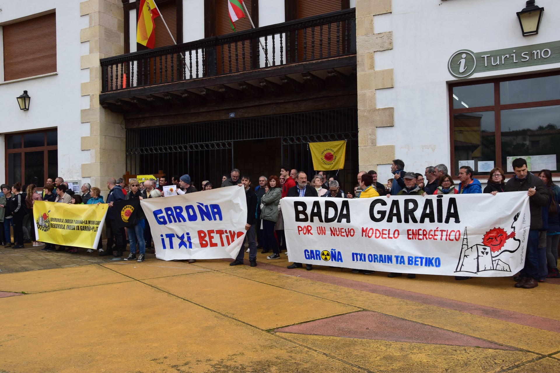 Atzerapenez hasiko dira Garoña eraisten