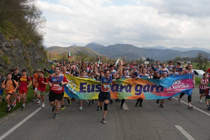 Euskararen garra pizteko garaia