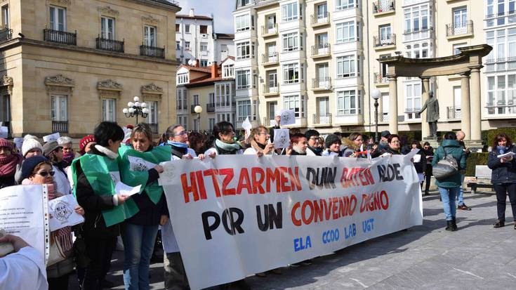 Greba mugagabea egingo dute Etxez Etxeko Laguntza Zerbitzuko langileek