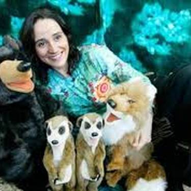 'Beti lagun' txotxongilo ikuskizuna