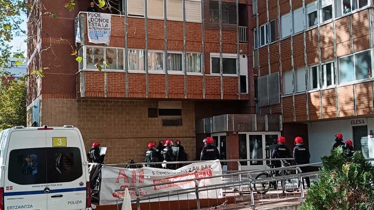Istilu artean etxegabetu dute Santsomendiko familia, bizileku alternatibarik gabe