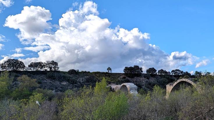 Ehunka urtez isilpean geratu da, zuhurtziaz