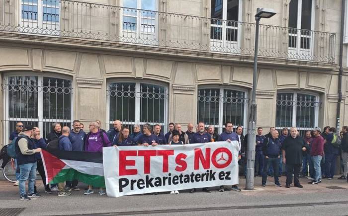 Langileek salatu dute Mercedes diru laguntzak erabiltzen ari dela lana "prekarizatzeko"