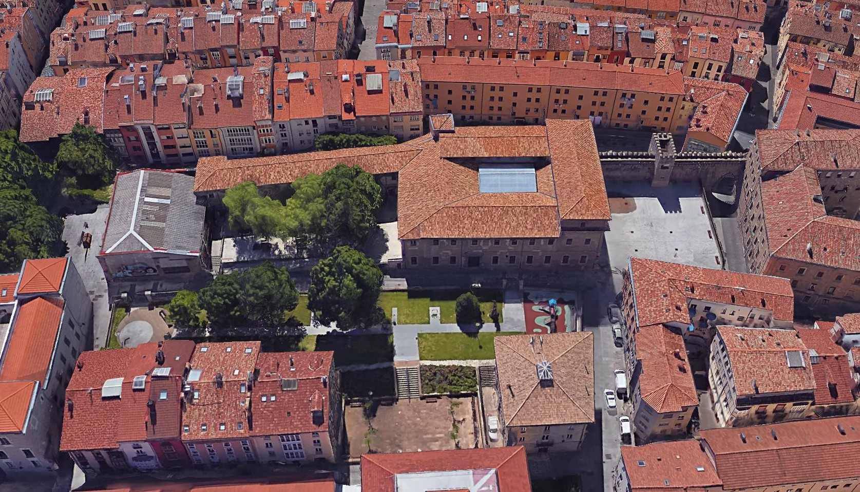 Atzeratu egingo dira Gasteiz Antzokiko lanak