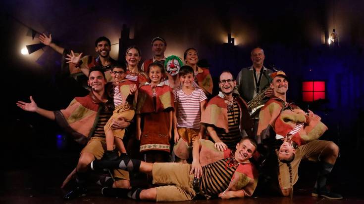 "Arazoak alde batera utzi eta gozatzeko ikuskizuna da gurea"