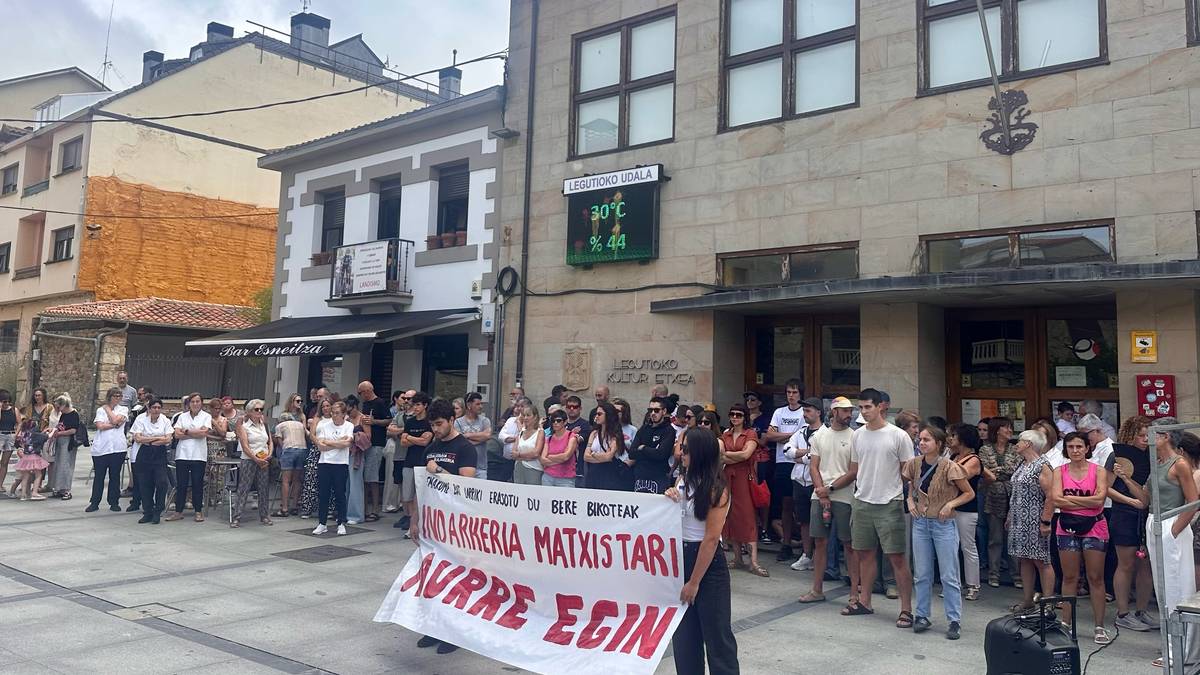 Gizon bat atxilotu dute Legution, bikotekidea jipoitzea egotzita