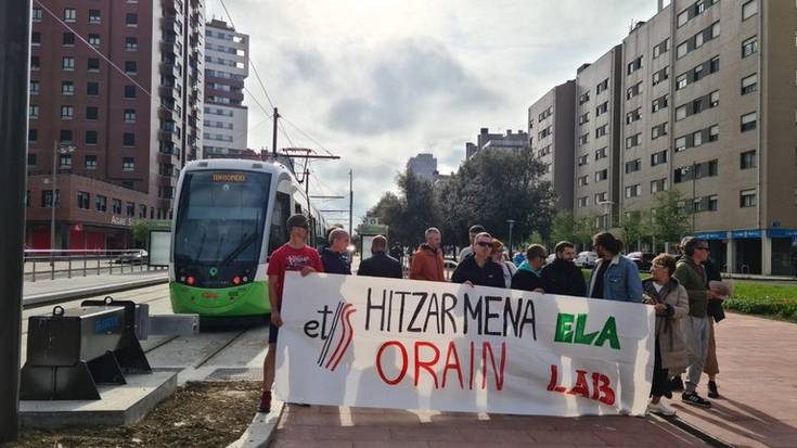 Euskal Trenbide Sareko hitzarmenaren negoziazioen "blokeoa" salatu dute