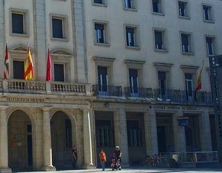 Adingabeak argazkietan 'biluzten' zituen lagun bat atxilotu dute