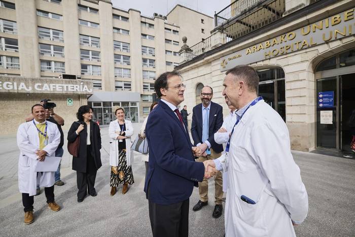 Martxoaren 31n irekiko dituzte berriz Santiagoko larrialdiak