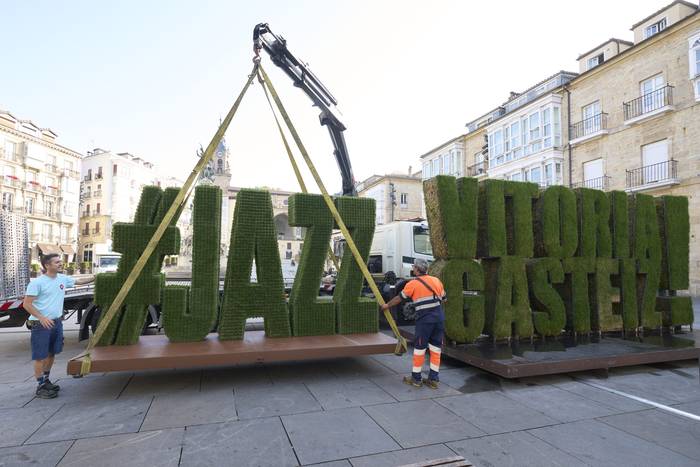 Jazzari ere, monumentua