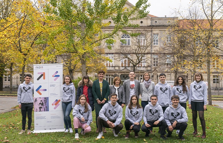 Hamabi ikaslek teknologia jasangarriak jorratuko dituzte CERNen