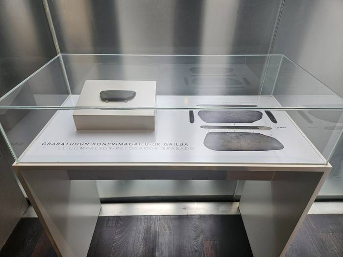 Antxerikuetako aztarnategiari buruzko erakusketa zabaldu du Bibatek