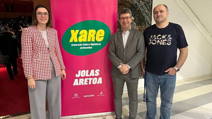 672 gazte euskarazko 'unibertso digitalean' murgiltzen ari dira