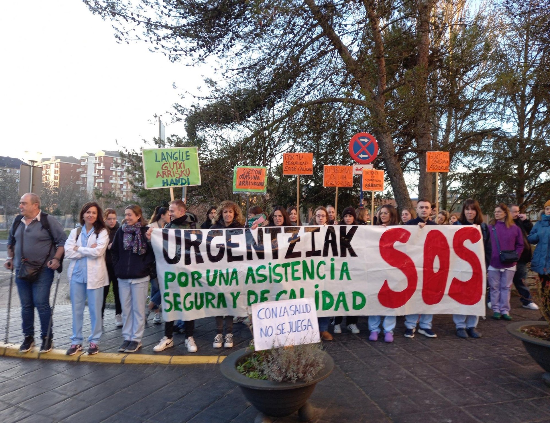 Manifestaziora deitu dute hilaren 7an Txagorritxuko larrialdietako langileek