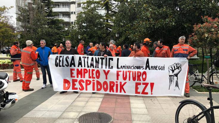 Demanda judizialak abiatuko dituzte Laminaciones Arreguiko kaleratutako langileek
