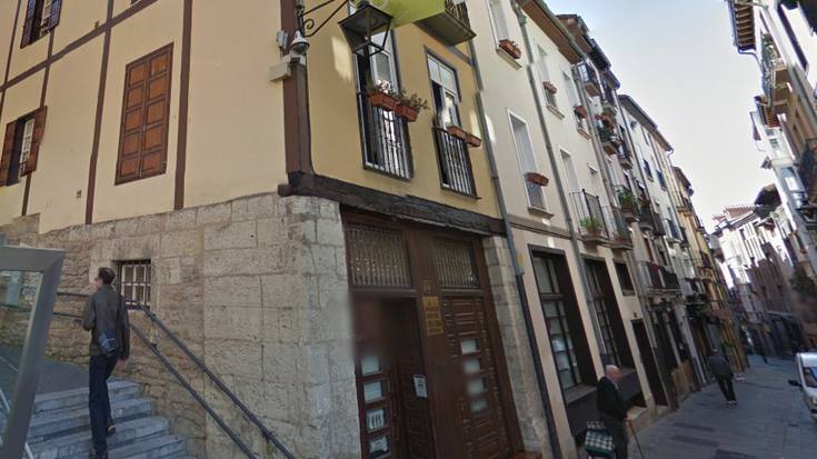 Adinekoentzako etxebizitza komunitarioa izango da Aurora etxea