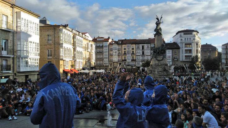 11/13 sumarioan auzipetuei babesa adierazi diete gasteiztarrek