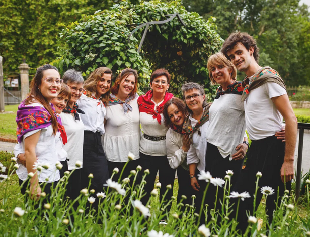 'Kanthoria eta autotunea' erakusketara bisita eta Iaiaiai Irrintzi Performancea