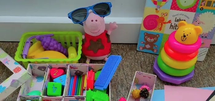 'Haurrekin pantailarik gabe jolasean'