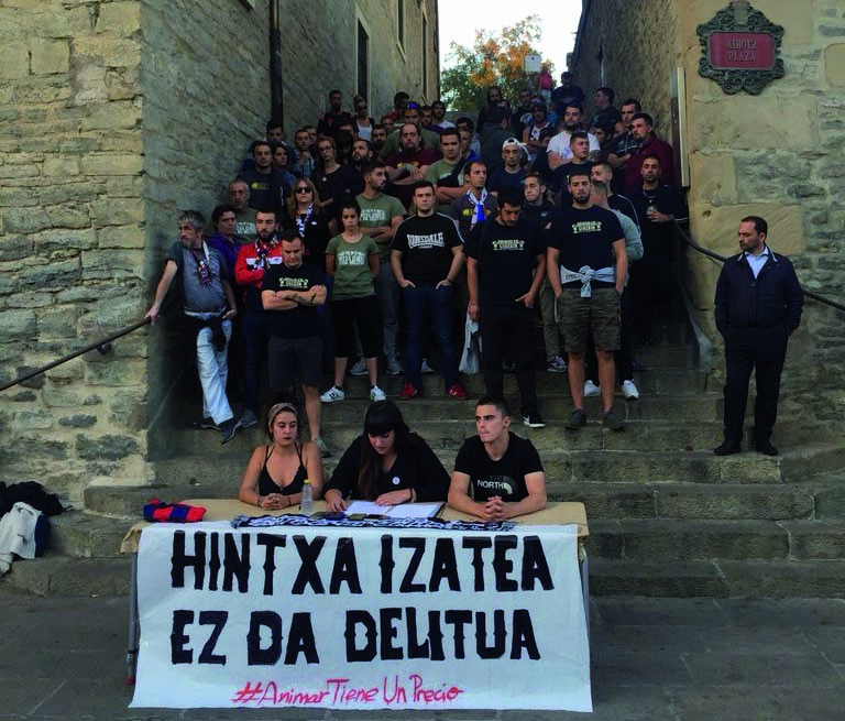 Indar Baskoniaren kontrako "jazarpen poliziala" salatu dute