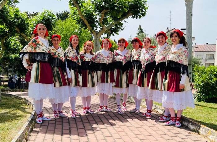 Larunbatean ospatuko da Arabako Dantzari Eguna Kanpezun