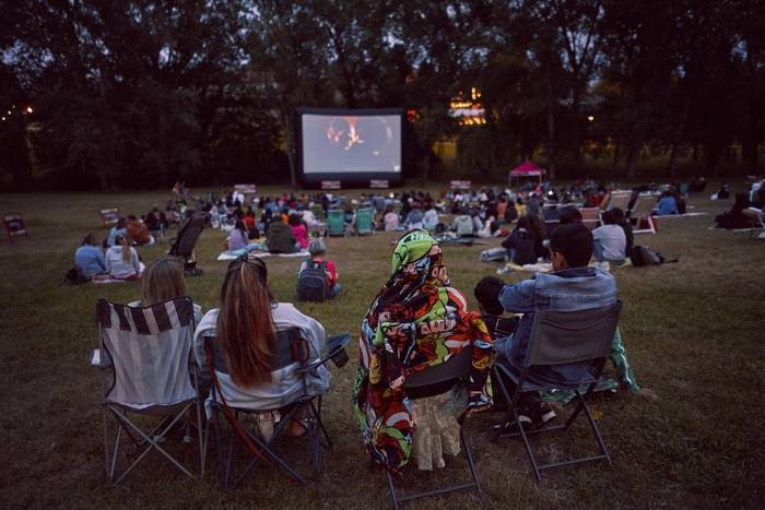 'Irati' filma proiektatuko dute Armentiako zelaietan