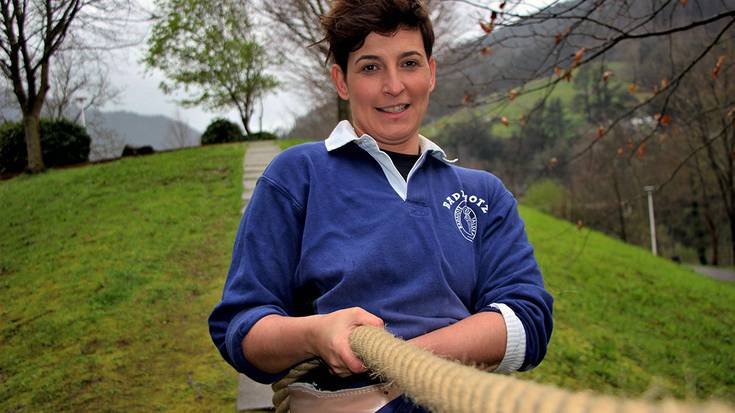 Sonia Archeli mendaroarrak zilarrezko domina lortu du Txinako Munduko Sokatira Txapelketan