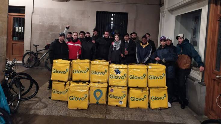 Gasteizko Glovoko banatzaileek greba egin dute