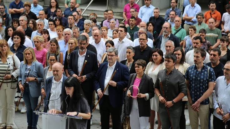 Jaurlaritzak zenbait lan poltsatan ezarritako euskara eskaerak baliogabetu ditu Gasteizko epaitegi batek