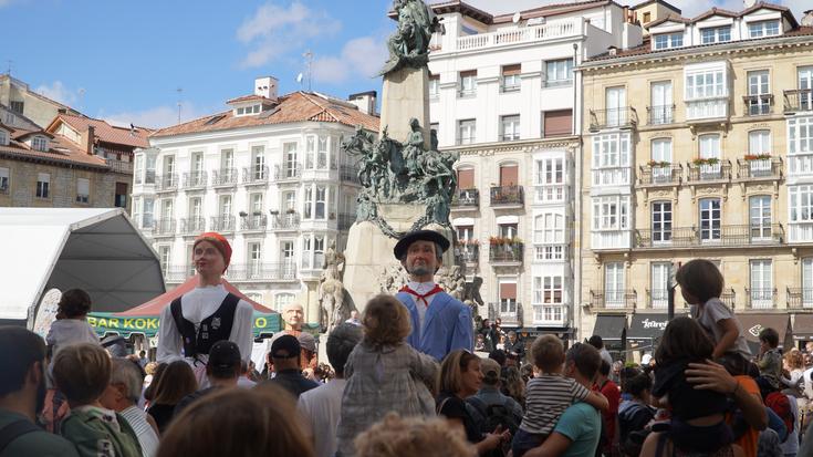 Gasteiztarrak, euskararen hariari lotuta