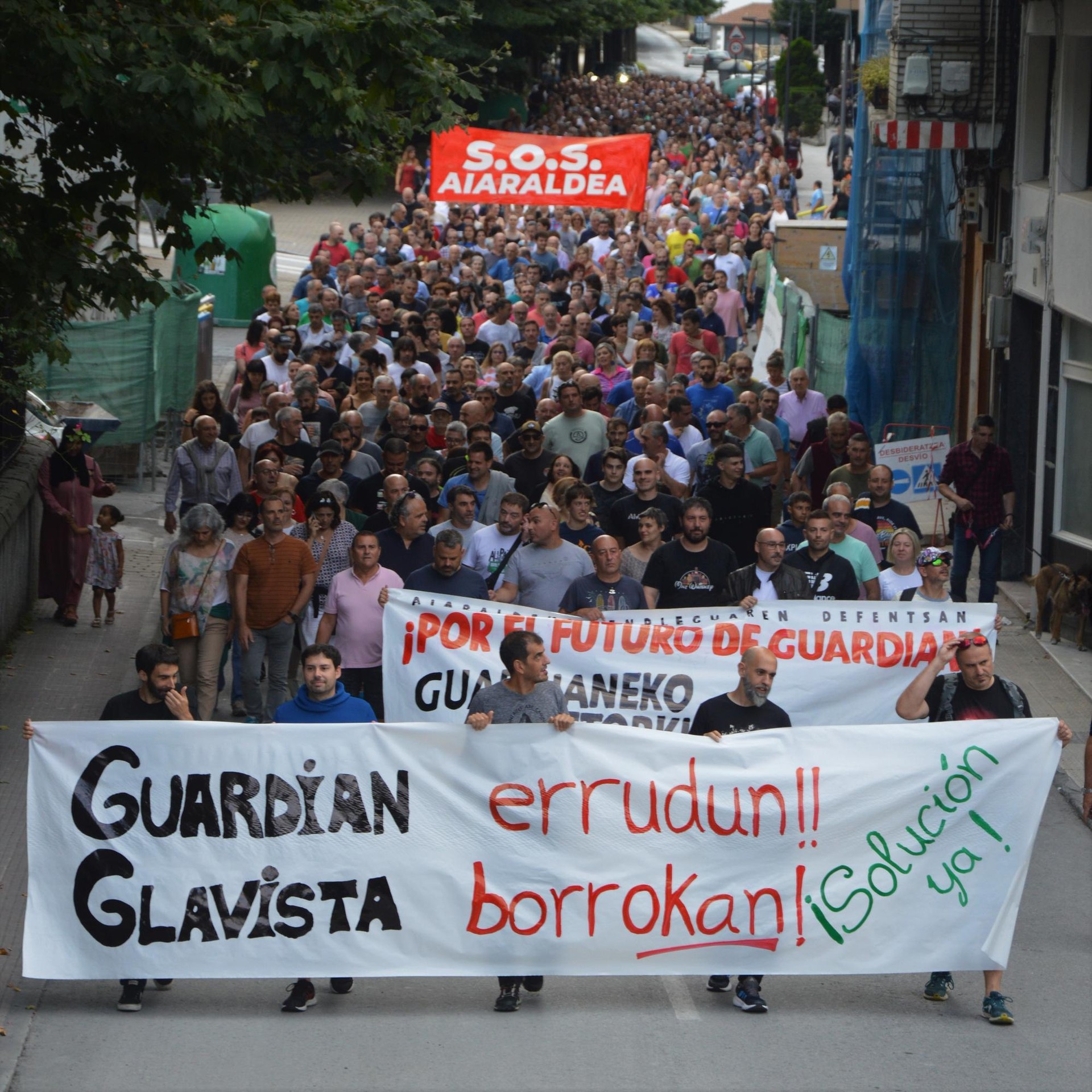 Guardian enpresak Laudioko lantegia itxi eta 171 langile kaleratuko dituela iragarri du