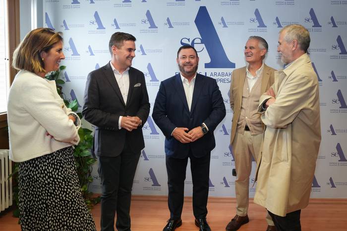 Absentismoa ikertzeko 102.000 euro emango dizkiote SEAri