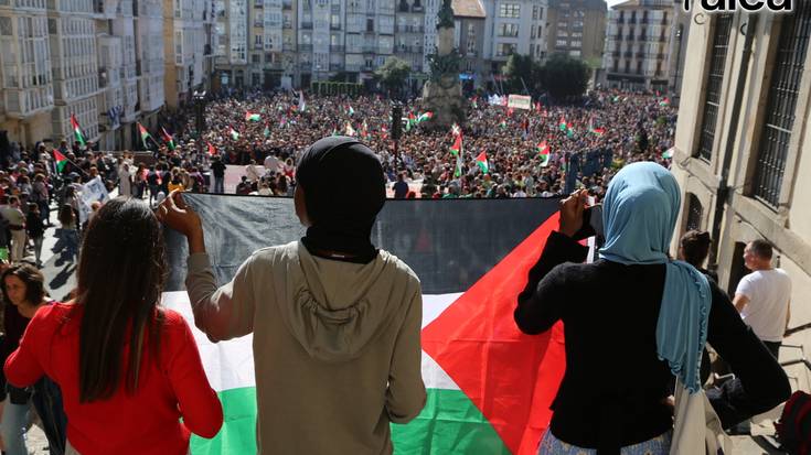 Palestinaren aldeko milaka aldarri kalean