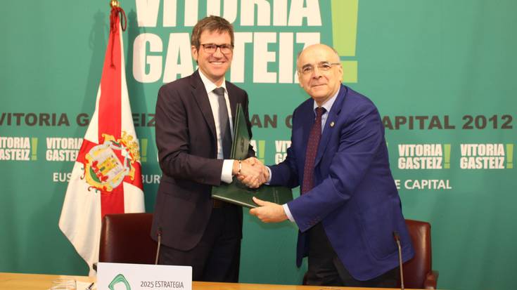 Gasteizko toponimiaren inguruko lana diruz laguntzeko akordioa sinatu dute