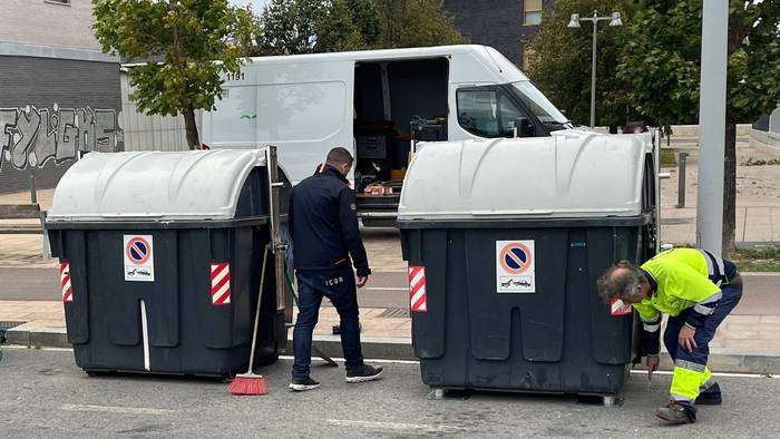 Zaborrontziak egokituko ditu Gasteizek, haizeak bota ez ditzan