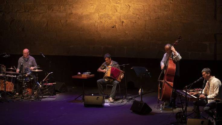 Aitzina FOLK: Mielotxin